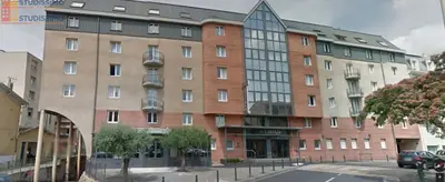 Studio à Valence