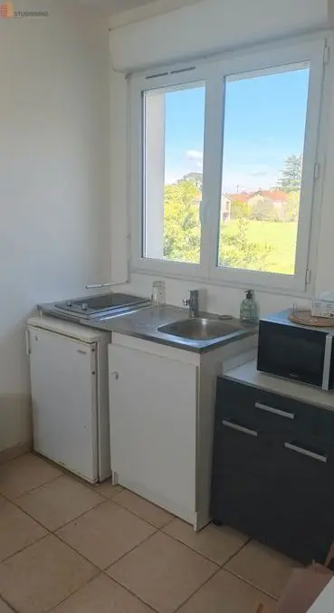Studio à Valence