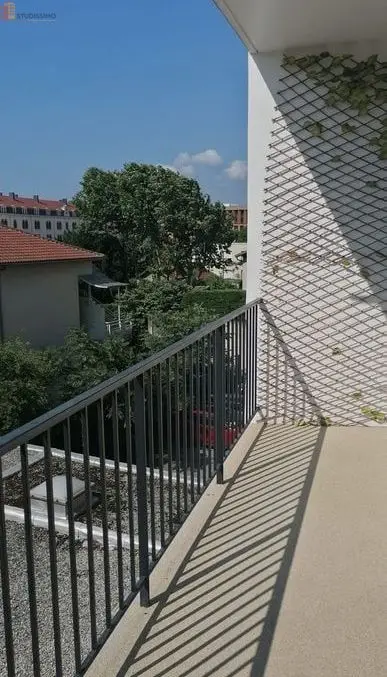 Studio à Valence