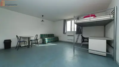 Studio à Valence