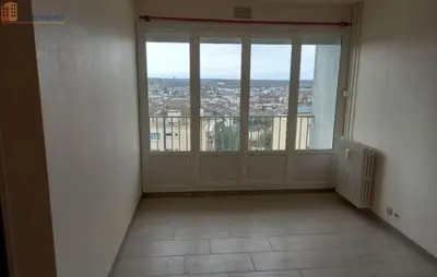 Studio à Évreux