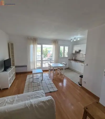 Studio à Évreux