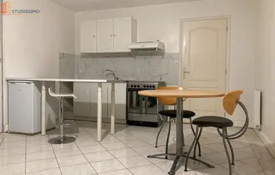 Studio à Broué
