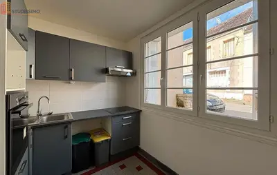 Studio à Brou