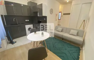 Studio à Pont-Saint-Esprit