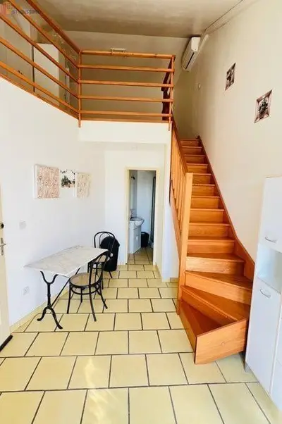 Studio à Pont-Saint-Esprit