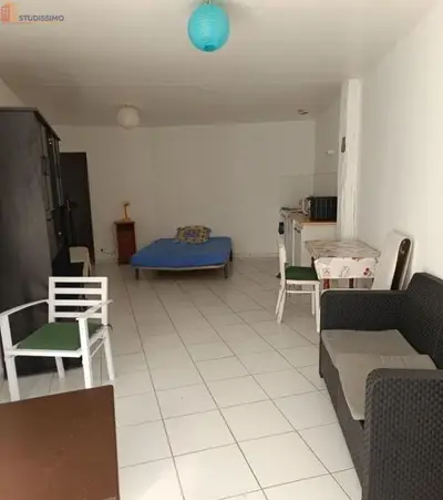 Studio à Bézues-Bajon