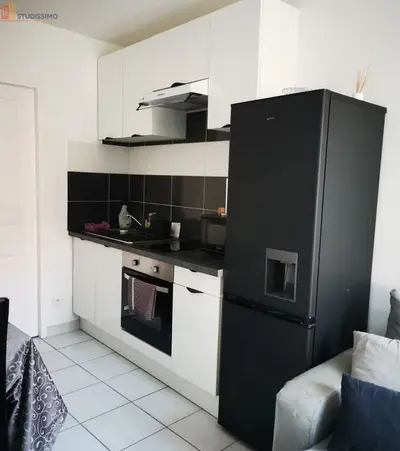 Studio à Montagnac