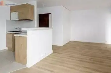 Studio à Bessan