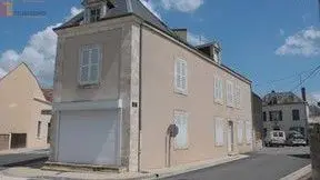 Studio à Thevet-Saint-Julien