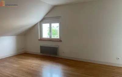 Studio à Saint-Cyr-sur-Loire