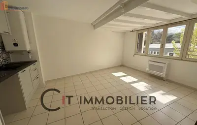 Studio à La Tour-du-Pin