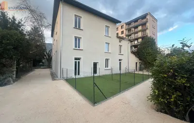 Studio à Saint-Martin-d'Hères