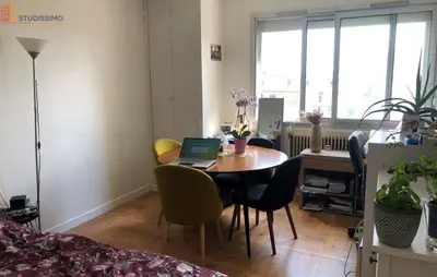 Studio à Reims
