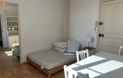 Studio à Reims