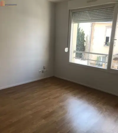 Studio à Reims