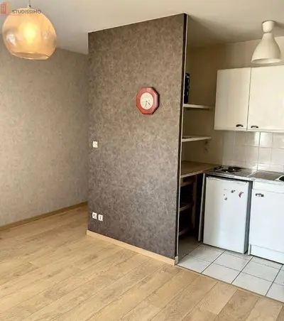 Studio à Reims