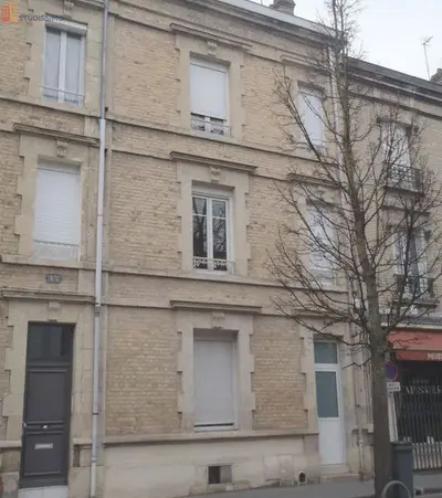 Studio à Reims