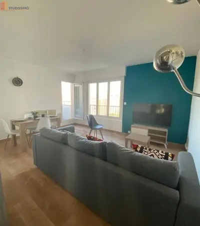 Studio à Reims
