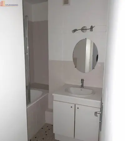 Studio à Reims