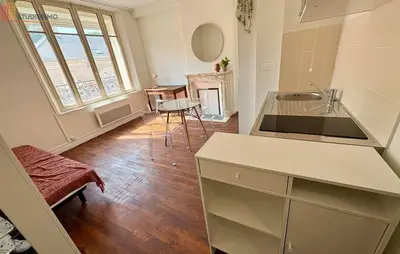 Studio à Reims