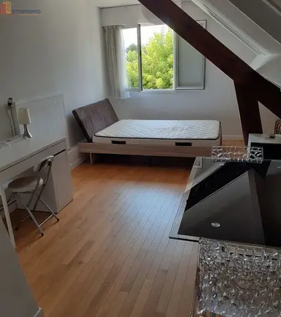 Studio à Reims