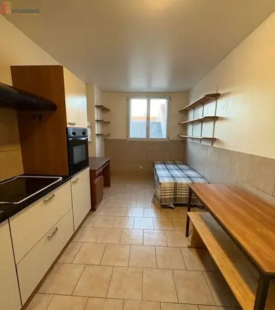 Studio à Reims