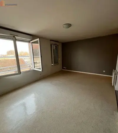 Studio à Reims