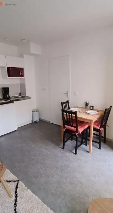 Studio à Reims