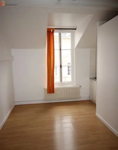 Studio à Reims