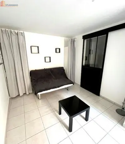Studio à Laval