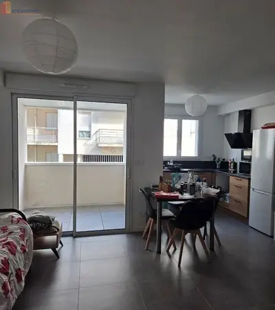 Studio à Laval