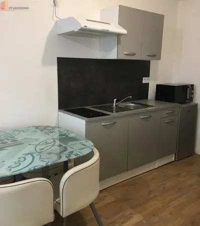 Studio à Laval