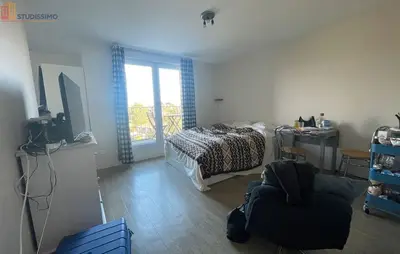 Studio à Laval