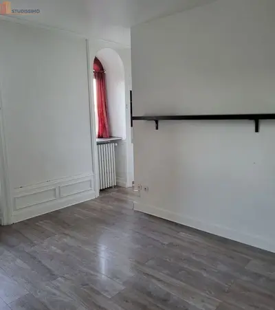 Studio à Laval