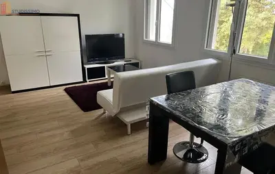 Studio à Saint-Max