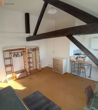 Studio à Croix