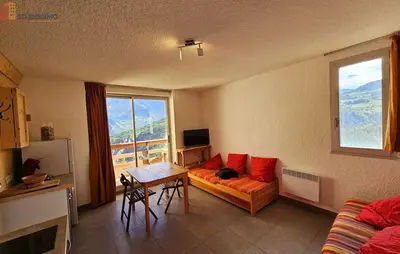 Studio à Enchastrayes