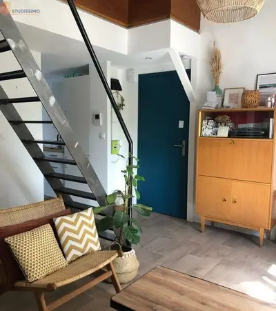 Studio à Croix