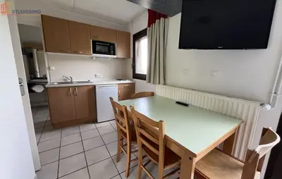 Studio à Laveissière