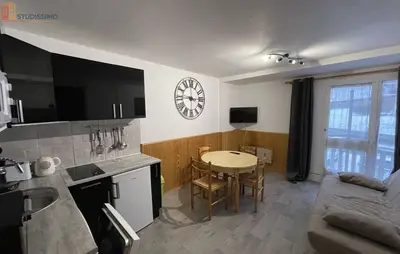 Studio à Laveissière