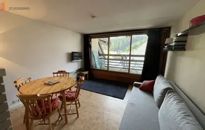 Studio à Laveissière