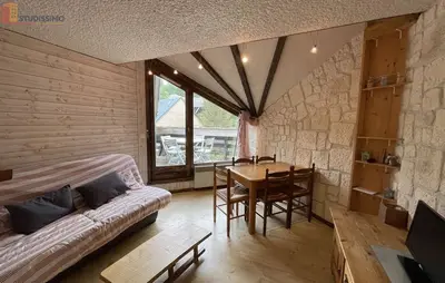 Studio à Laveissière