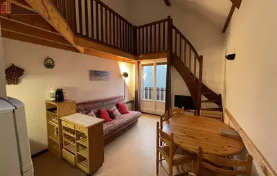 Studio à Laveissière