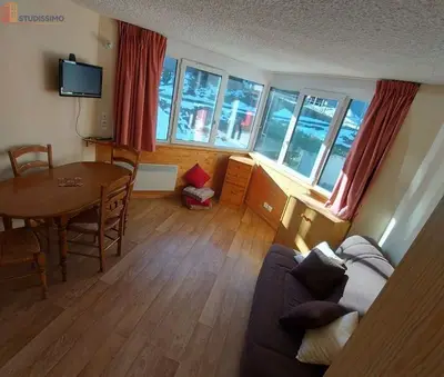 Studio à Laveissière