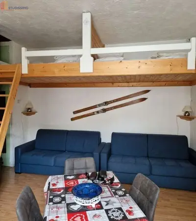 Studio à Laveissière