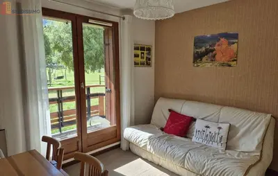 Studio à Laveissière