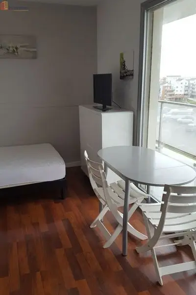 Studio à Calais