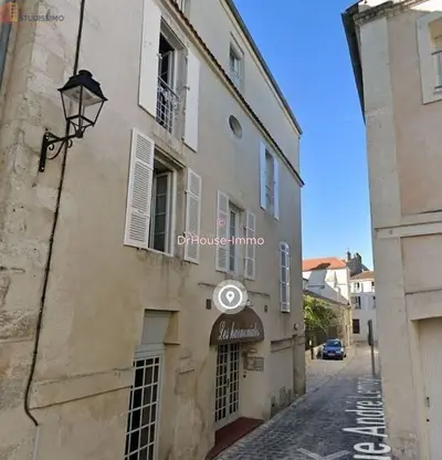 Studio à Saintes