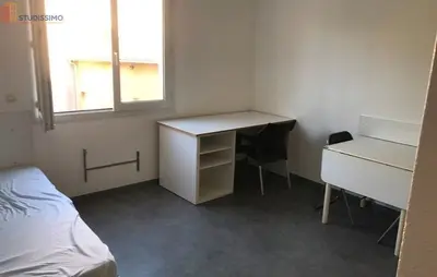 Studio à Valence
